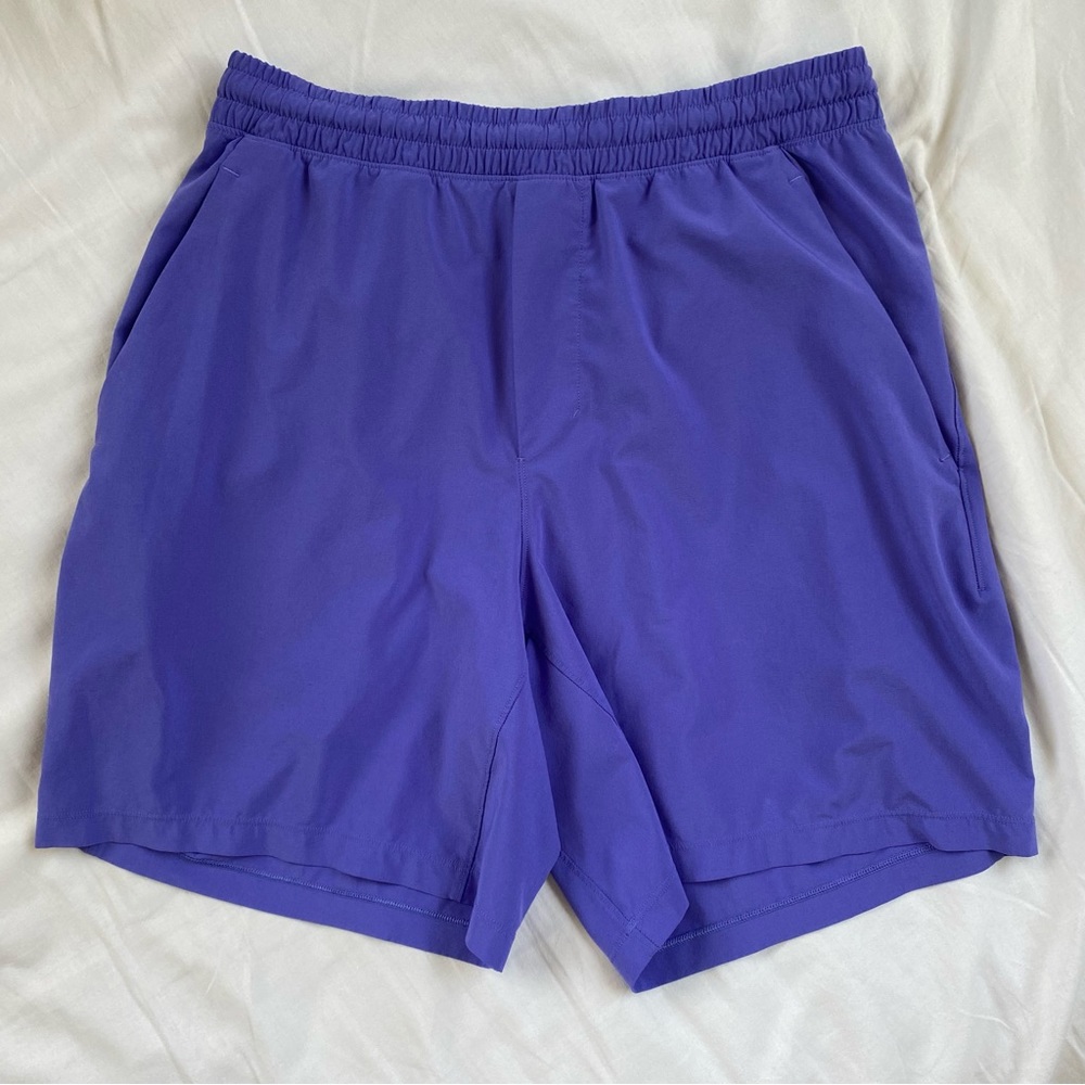 Lululemon Purple 7 Inch Pace Breakers Size Medium.